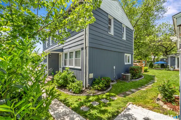 72 Sikorsky Place, Stratford, CT 06614