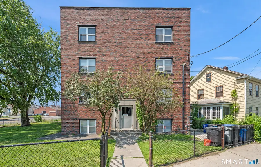 305 Parrott Avenue, Bridgeport, CT 06606 - #2