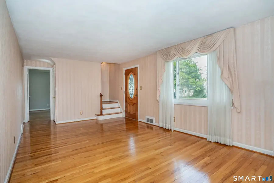 19 Newgate Street, West Hartford, CT 06110 - #3