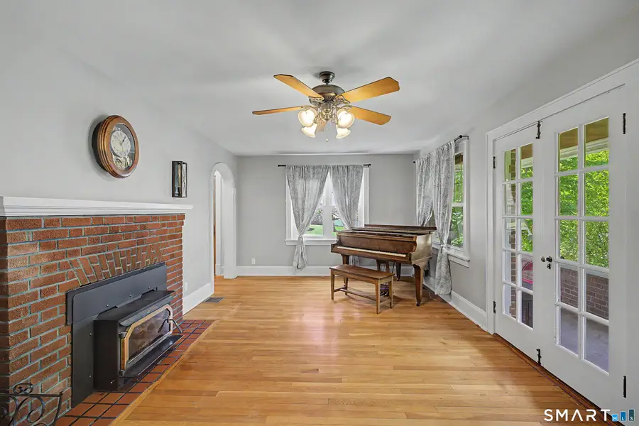 5 Third Street, Danbury, CT 06810 - #3