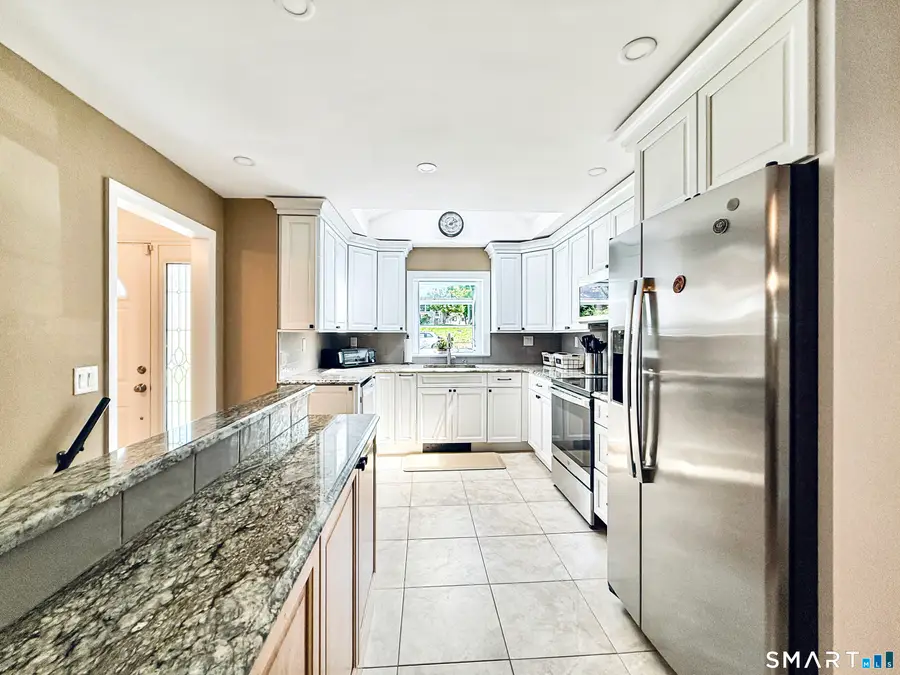 28 Pamlynn Road, Stamford, CT 06905 - #3