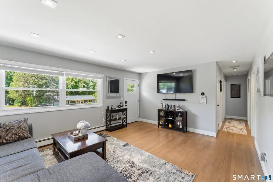 17 Greenbriar Lane, Newtown, CT 06470 - #3
