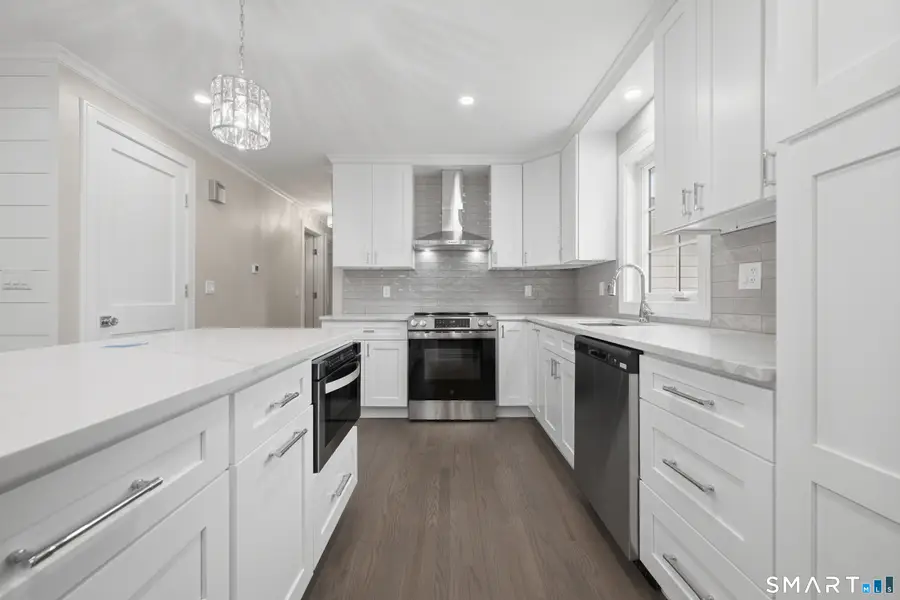 110 Russell Road, Stratford, CT 06614 - #2