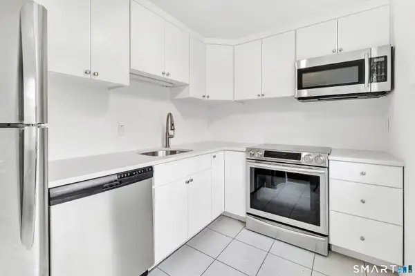 60 Heritage Hill Road #A, New Canaan, CT 06840