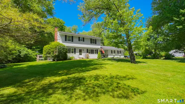 27 Powder Horn Hill, Brookfield, CT 06804