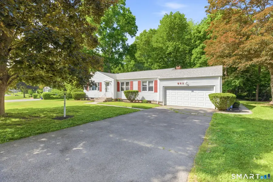 852 Brookside Drive, Orange, CT 06477 - #2