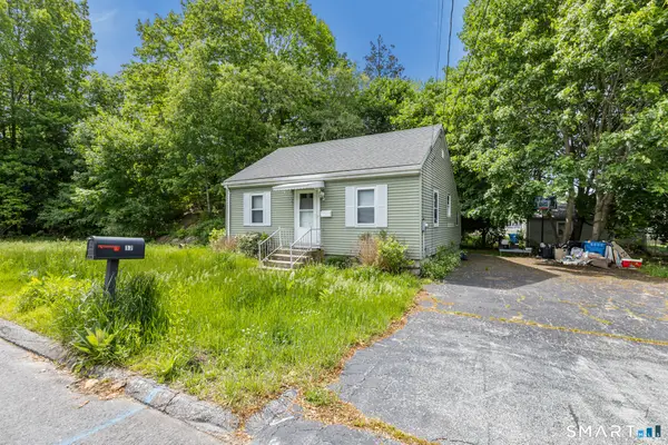 17 Elijah Street, Norwich, CT 06360