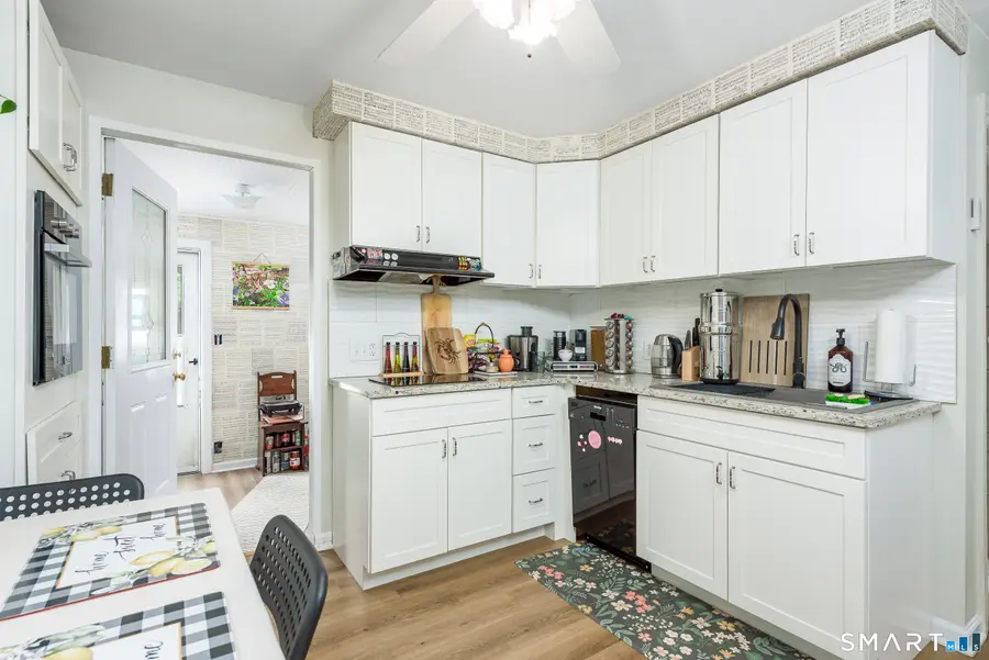 30 Donald Terrace, Waterbury, CT 06705 - #3
