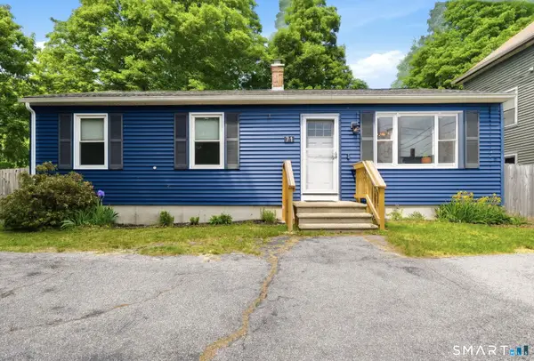 71 Smith Street, Putnam, CT 06260