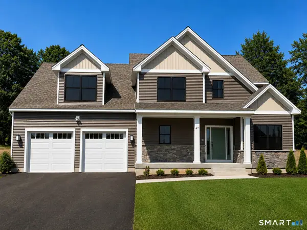 47 Luca Lane, Wethersfield, CT 06109