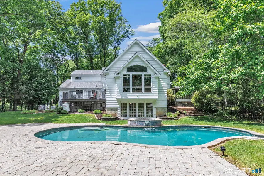 15 Hemlock Hollow Road, Woodbridge, CT 06525 - #2