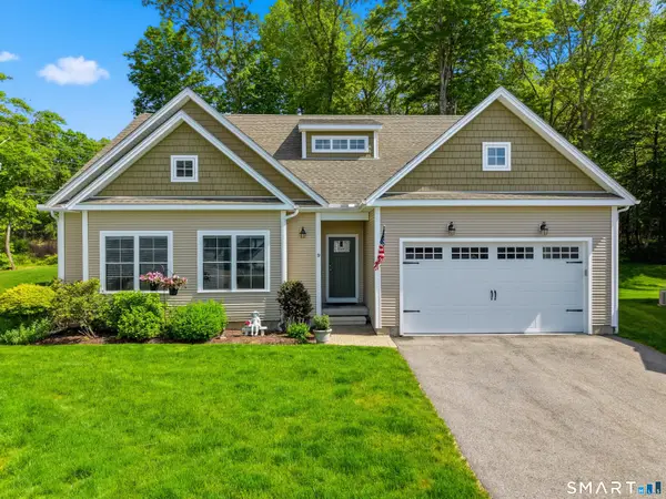 14 Essex Glen Drive #9, Essex, CT 06426