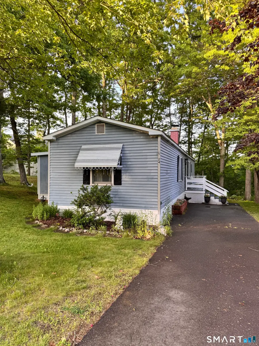 24 Stonewood Terrace, Vernon, CT 06066 - #2