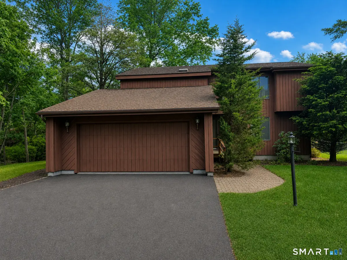 4 Taagan Point Road, Danbury, CT 06811 - #1