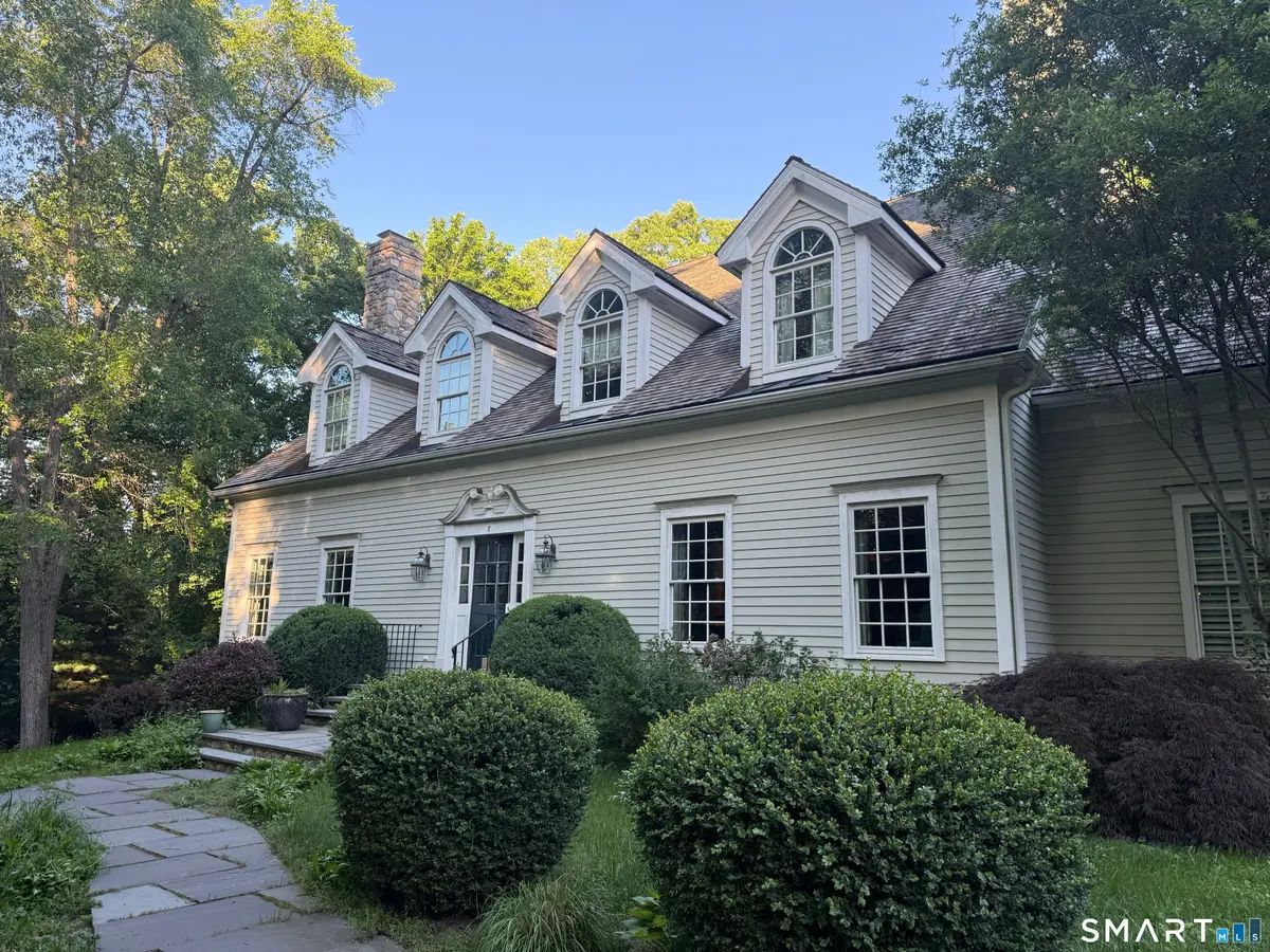 7 Old Hyde Road, Weston, CT 06883 - #1