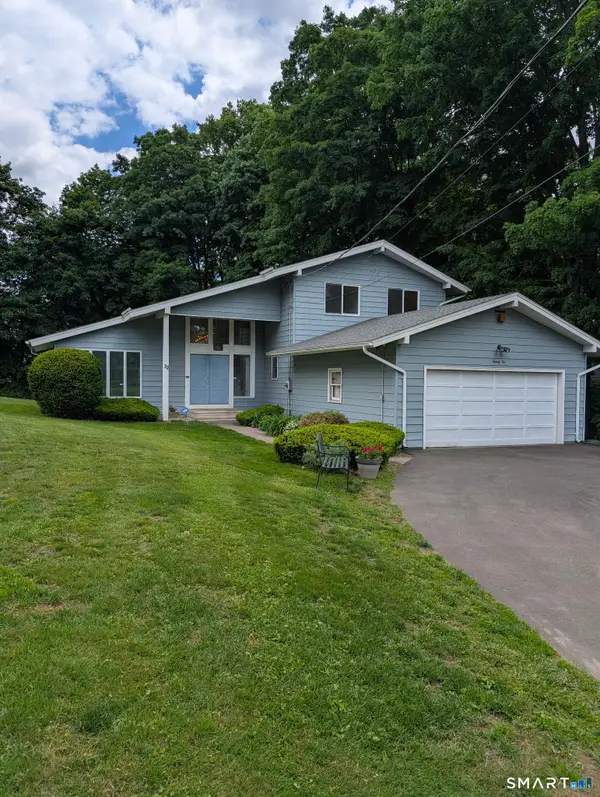 22 Terry Plains Road, Bloomfield, CT 06002
