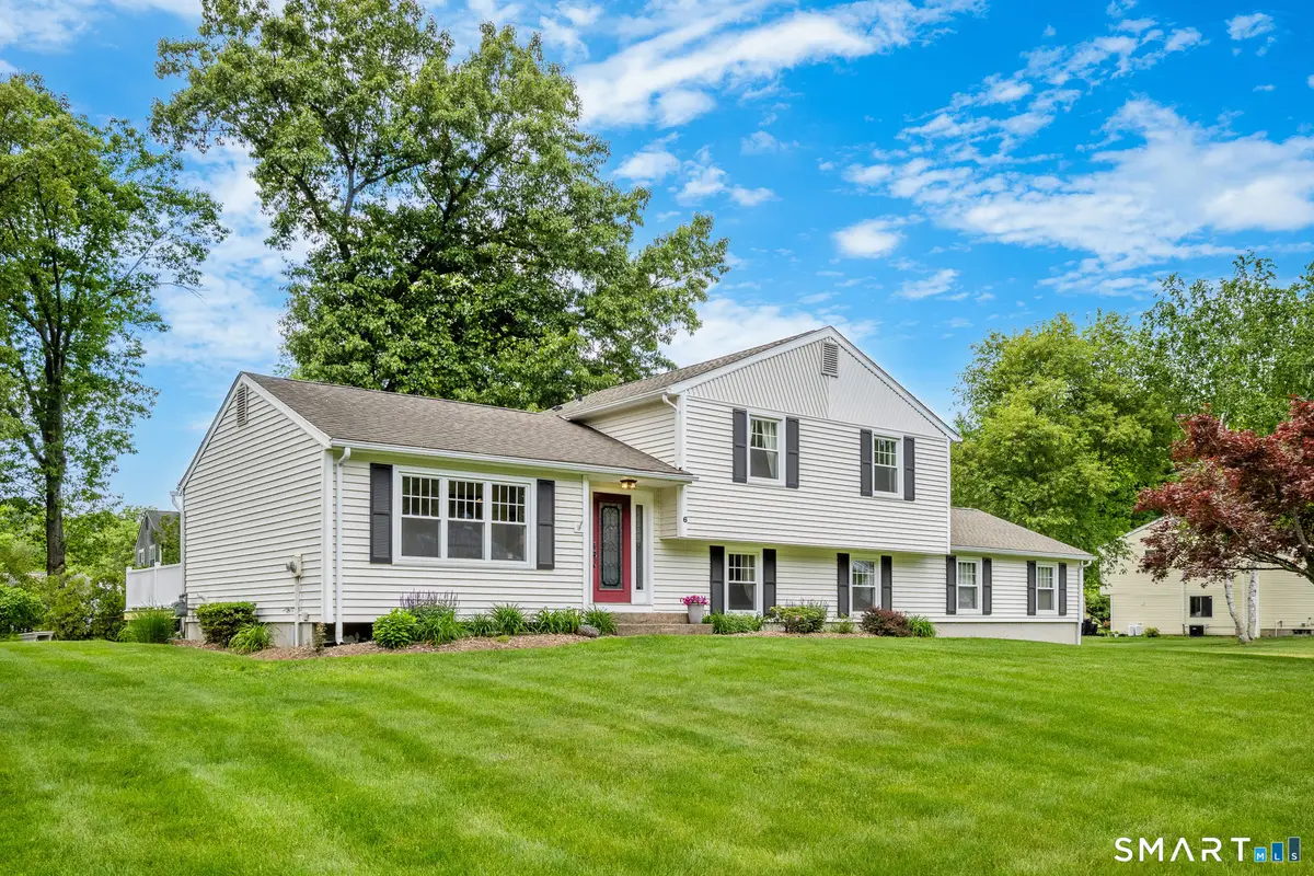 6 Boysen Drive, Bloomfield, CT 06002 - #1