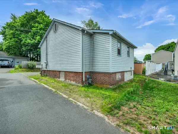 61 Maple Avenue, Wallingford, CT 06492
