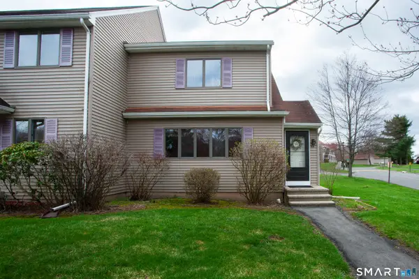 66 Woodcock Court #66, Windsor Locks, CT 06096