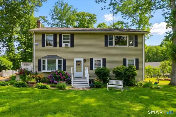 31 Iron Street, Ledyard, CT 06339