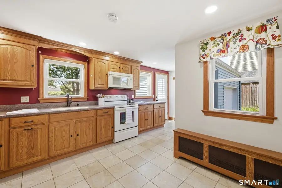130 Broad Street, Manchester, CT 06042 - #3