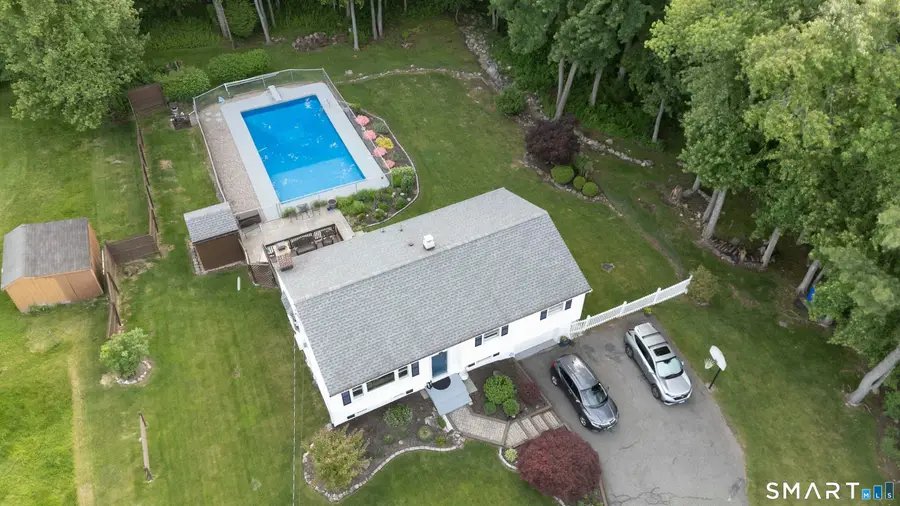 3 Eastview Drive, New Fairfield, CT 06812 - #2
