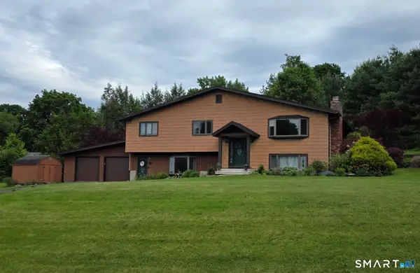 16 Apache Drive, Brookfield, CT 06804