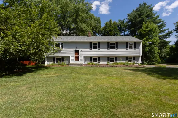 86 Simsbury Manor Drive, Simsbury, CT 06089