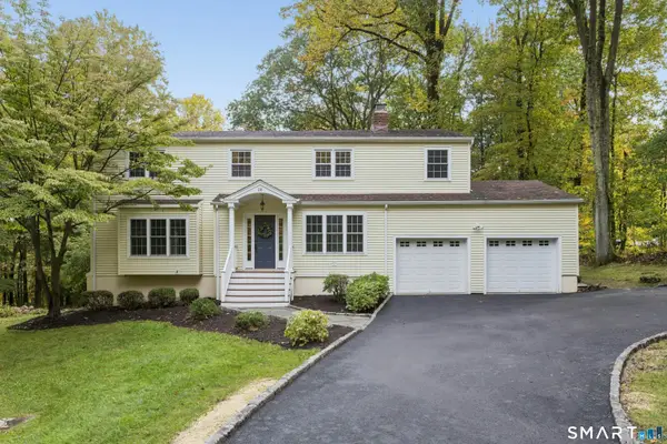 28 Caudatowa Drive, Ridgefield, CT 06877