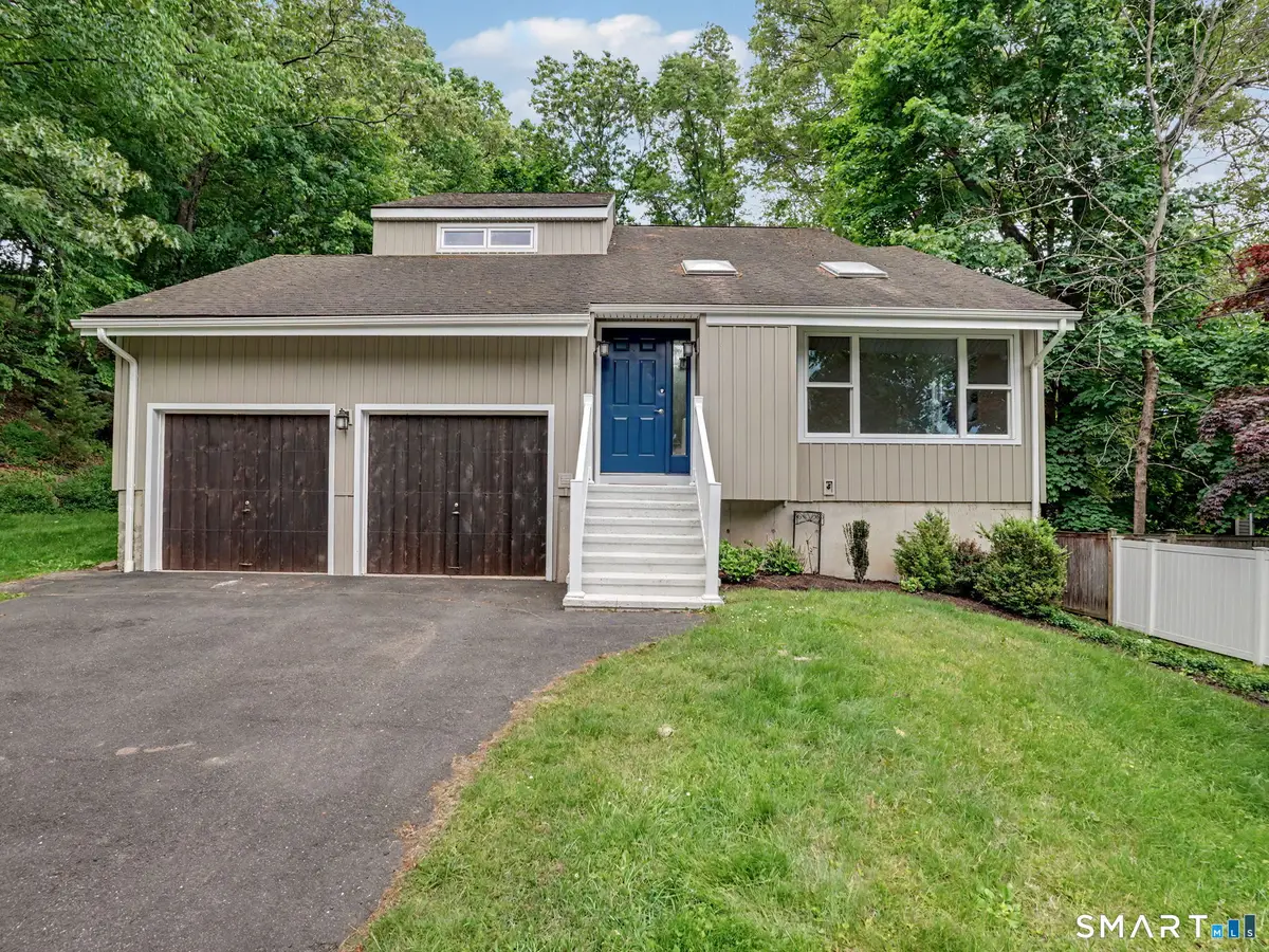 35 Crystal Lane, Fairfield, CT 06824 - #1