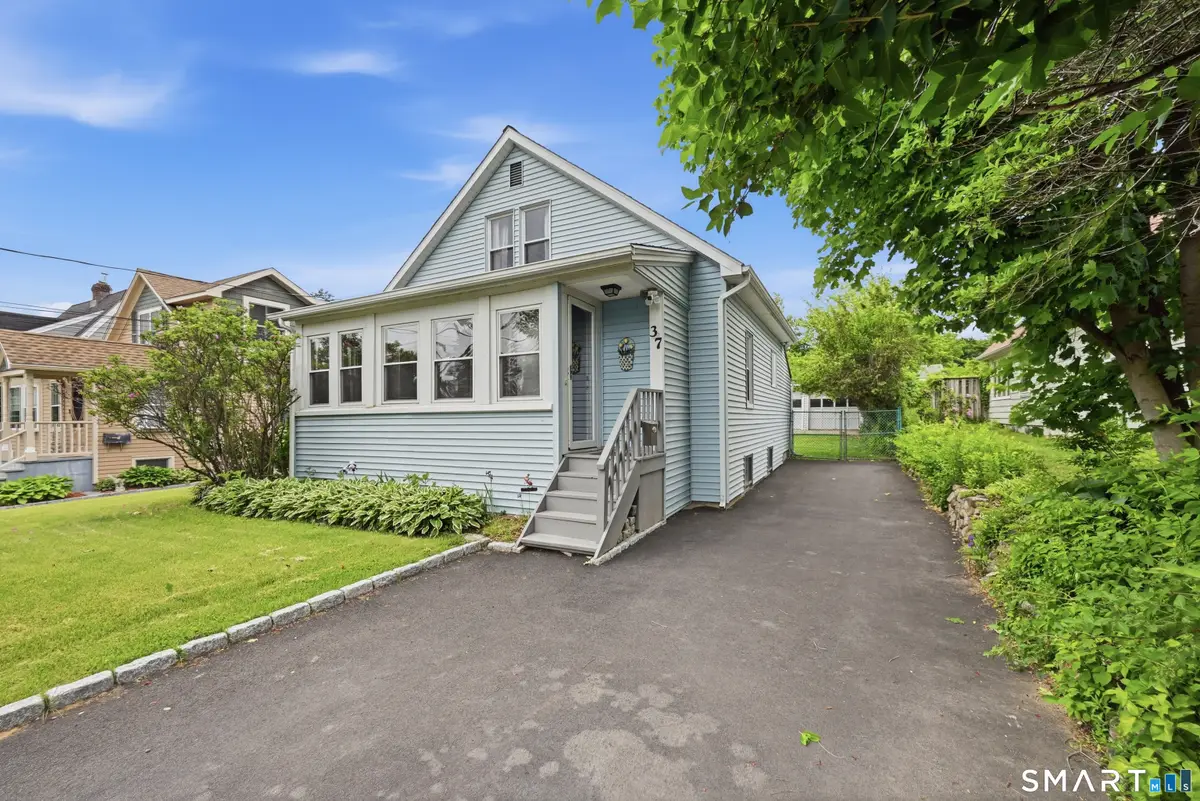 37 Fleetwood Avenue, Bethel, CT 06801 - #1