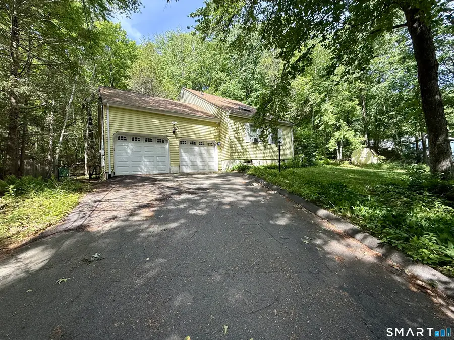 19 Bittersweet Lane, Burlington, CT 06013 - #3