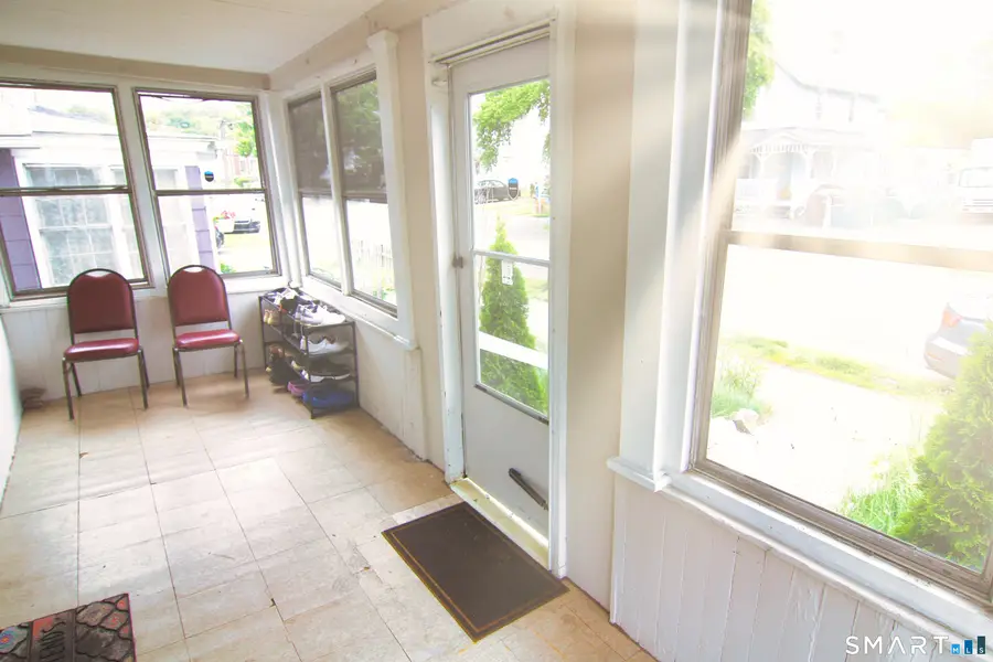 124 Richards Street, West Haven, CT 06516 - #2