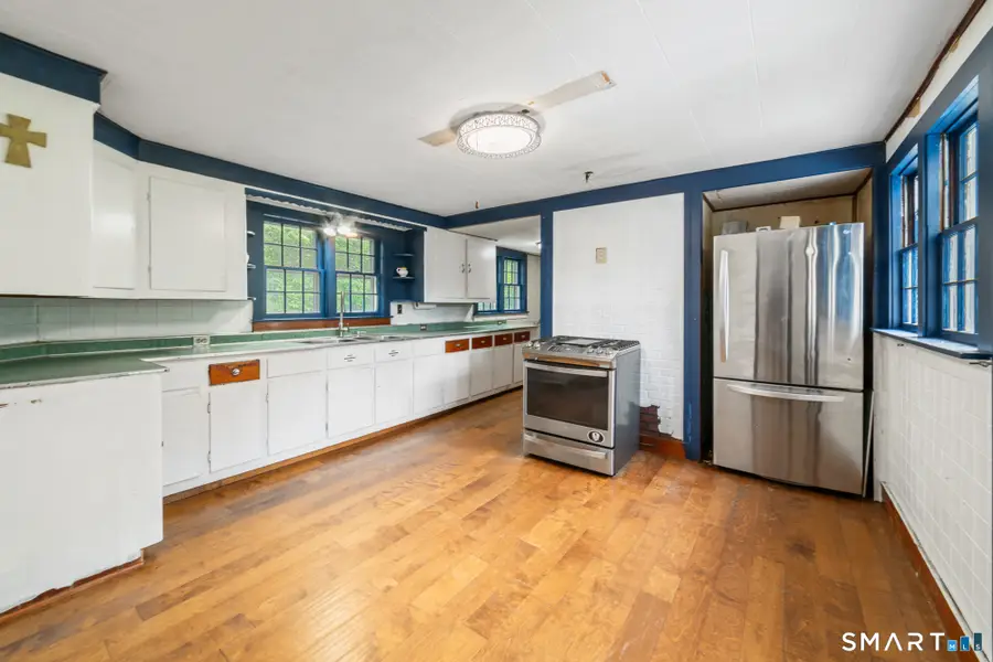 6 Easy Street, Woodbury, CT 06798 - #2