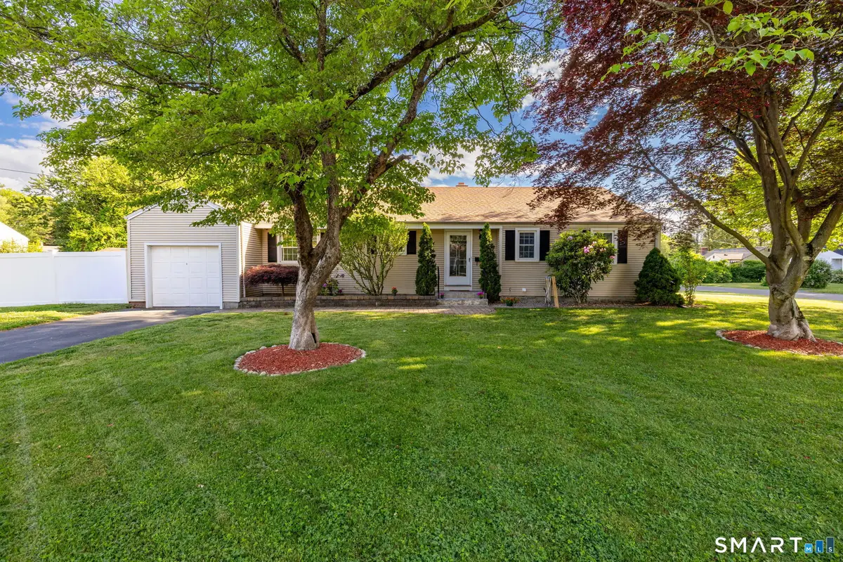 5 Dalewood Road, Newington, CT 06111 - #1