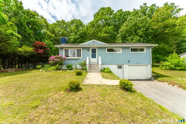 20 Carol Drive, Montville, CT 06382