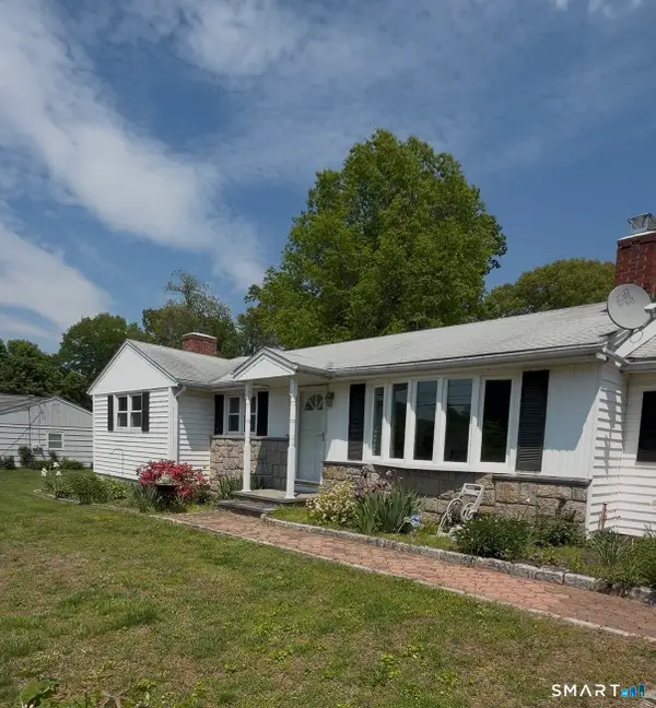 5 Harbor Ridge Road, Danbury, CT 06811