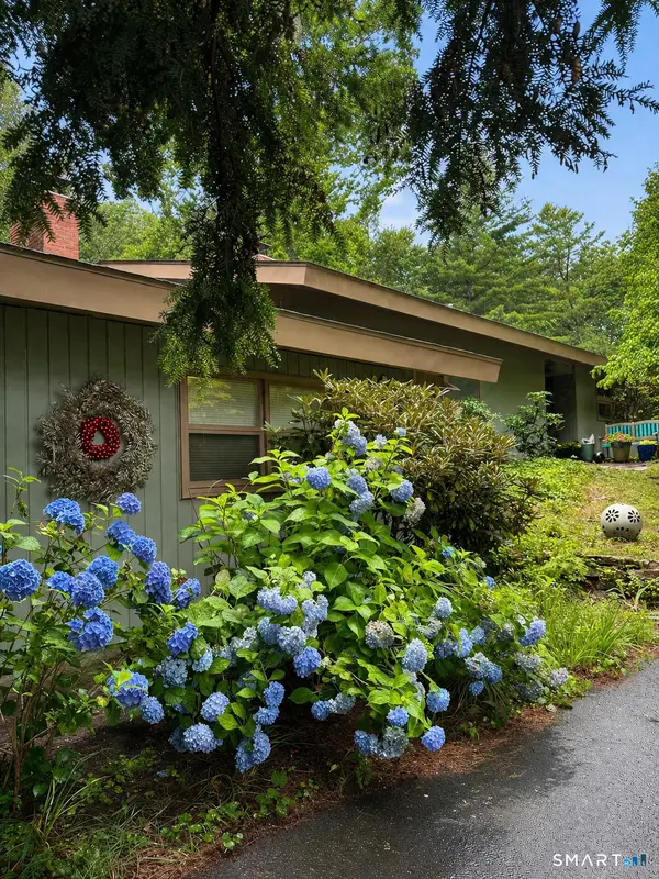 296 Ferguson Road, Manchester, CT 06040