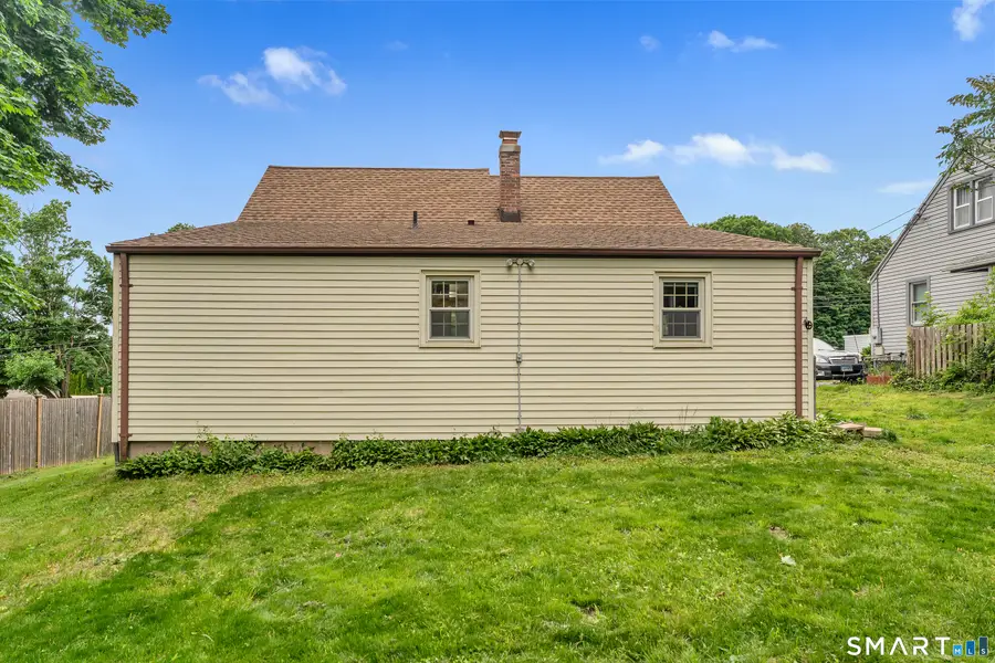 19 Lakeview Street, Meriden, CT 06451 - #3