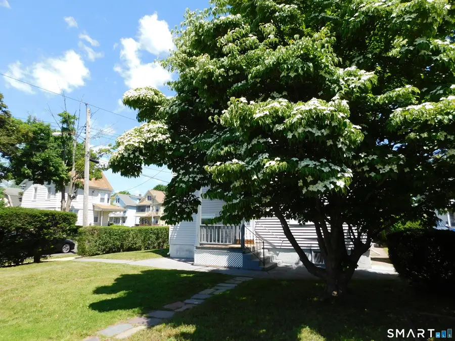 162 Helen Street, Hamden, CT 06514 - #3