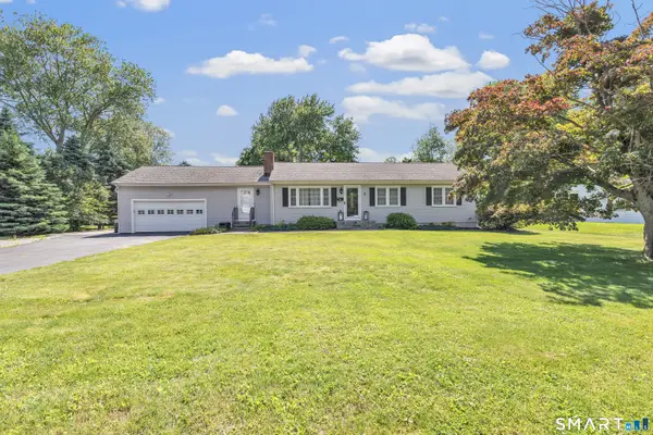 26 Westwood Road, Trumbull, CT 06611