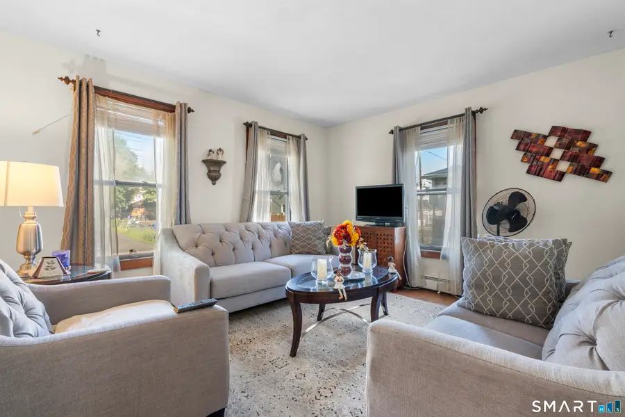 11 Elliott Place, Hartford, CT 06114 - #2