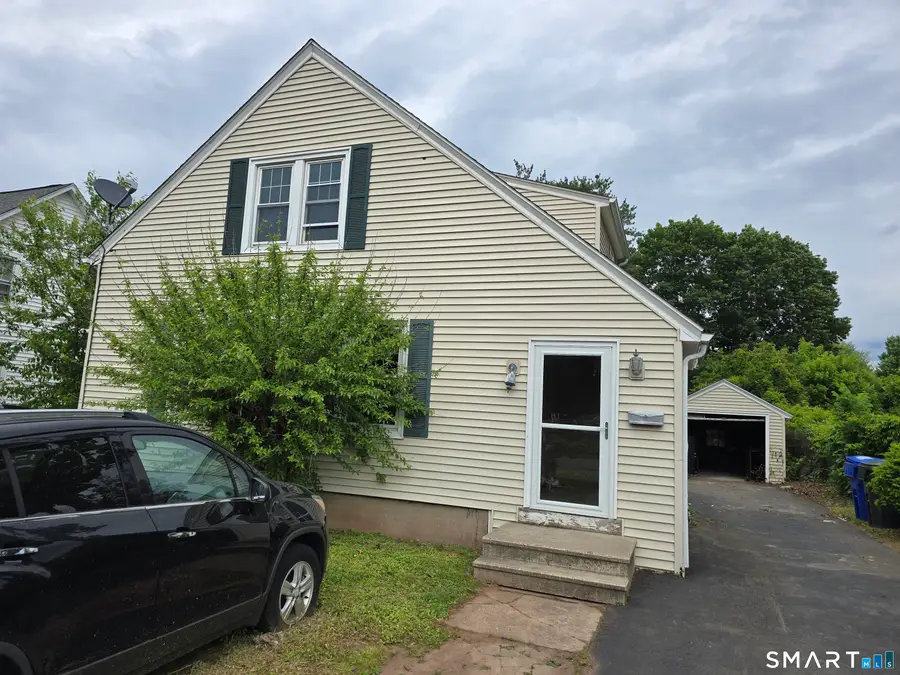 14 Center Court, Newington, CT 06111 - #2