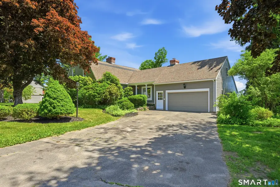 15 Valley View Road, Newtown, CT 06470 - #2