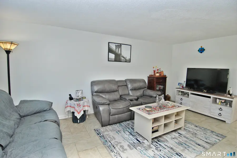 109 Greens Loop #109, Cheshire, CT 06410 - #3