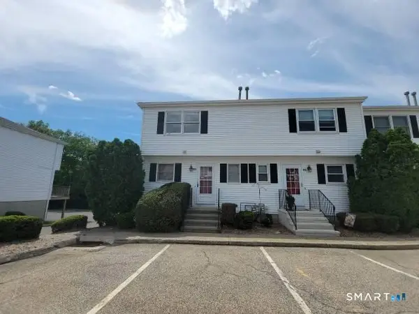 28 Commodore Commons #28, Derby, CT 06418