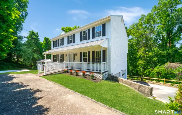 1425 James Farm Road, Stratford, CT 06614