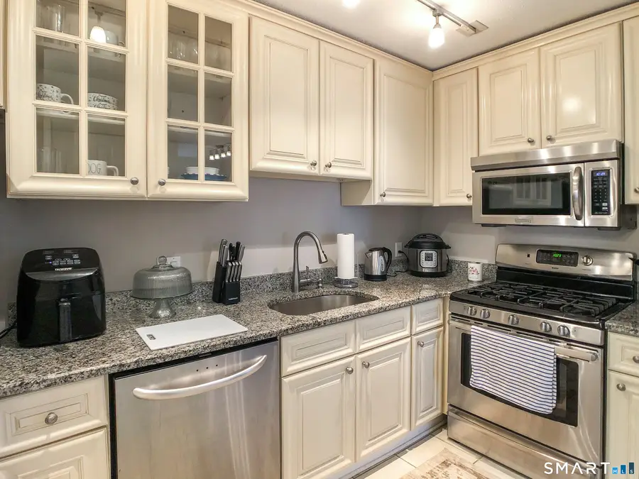 1 Glenrock #1, Norwalk, CT 06850 - #3