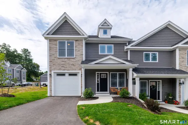 39 Valley View Drive #14B, Killingly, CT 06241
