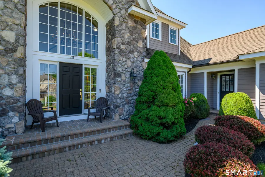 25 Avalon Drive, Middlebury, CT 06762 - #3